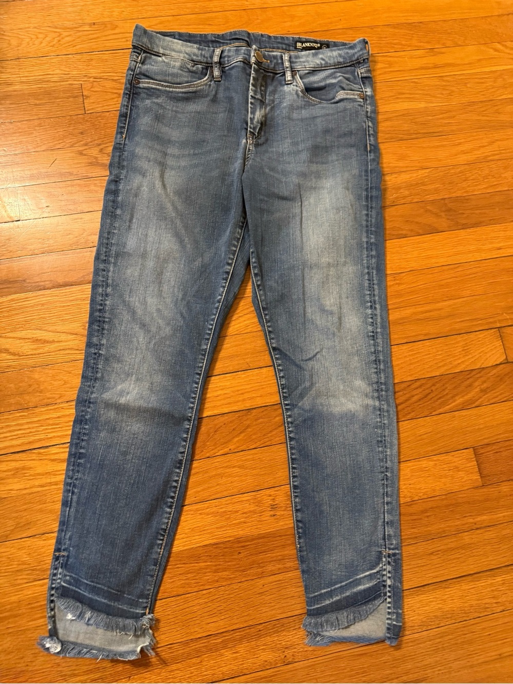 [BLANKNYC] Intro Asymmetrical Frayed Step Hem Skinny Jeans Size 31 Boho